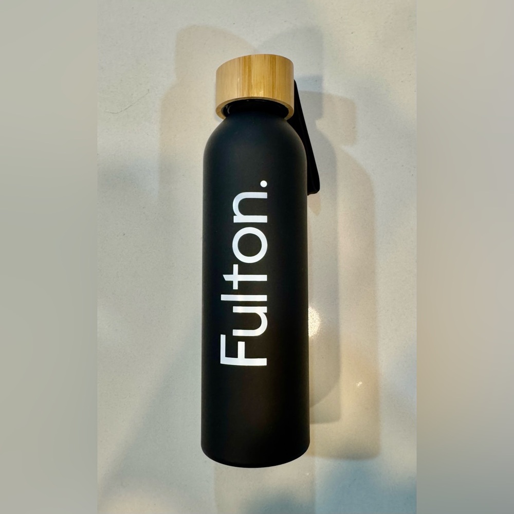 Fulton Black Water Bottles with Bamboo Lid_NWT